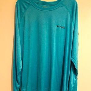 Columbia light blue/aqua long sleeve top size XL